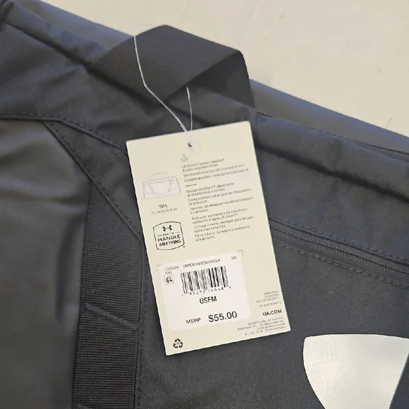 Under Armour Black Duffel Bag - Picture 3 of 3